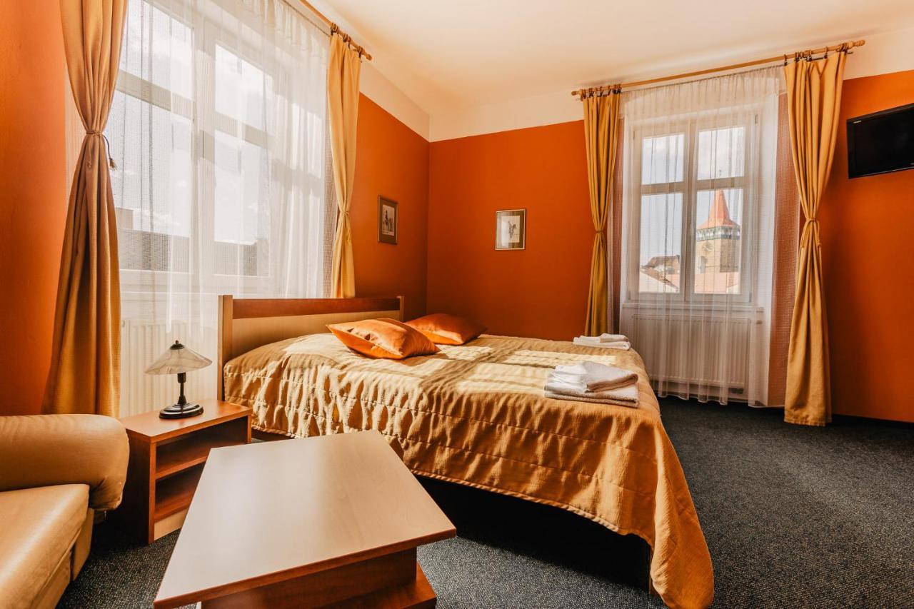 Hotel U Valdicke Brany Jičín 外观 照片